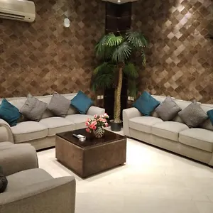 شقة فندقية First Suites